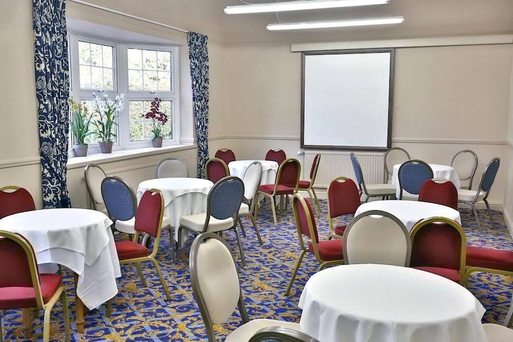 Reigate Manor Hotel Eksteriør billede