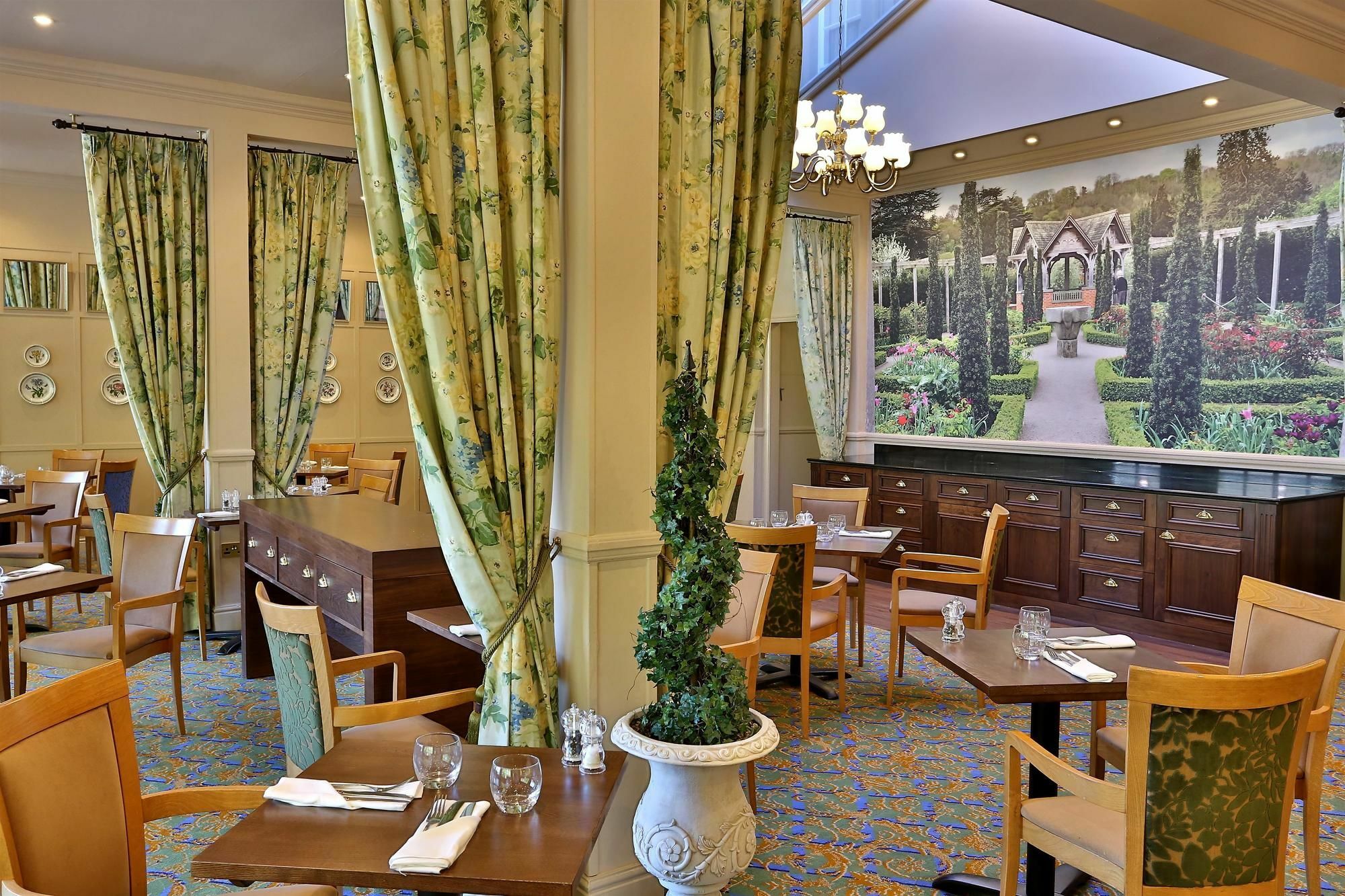 Reigate Manor Hotel Eksteriør billede